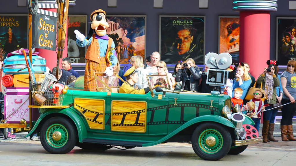 Stars n Cars Meet and Greet Disneyland Paris Disney Studios Paris Goofy