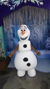 Olaf at Disney California Adventure 2015 (2)