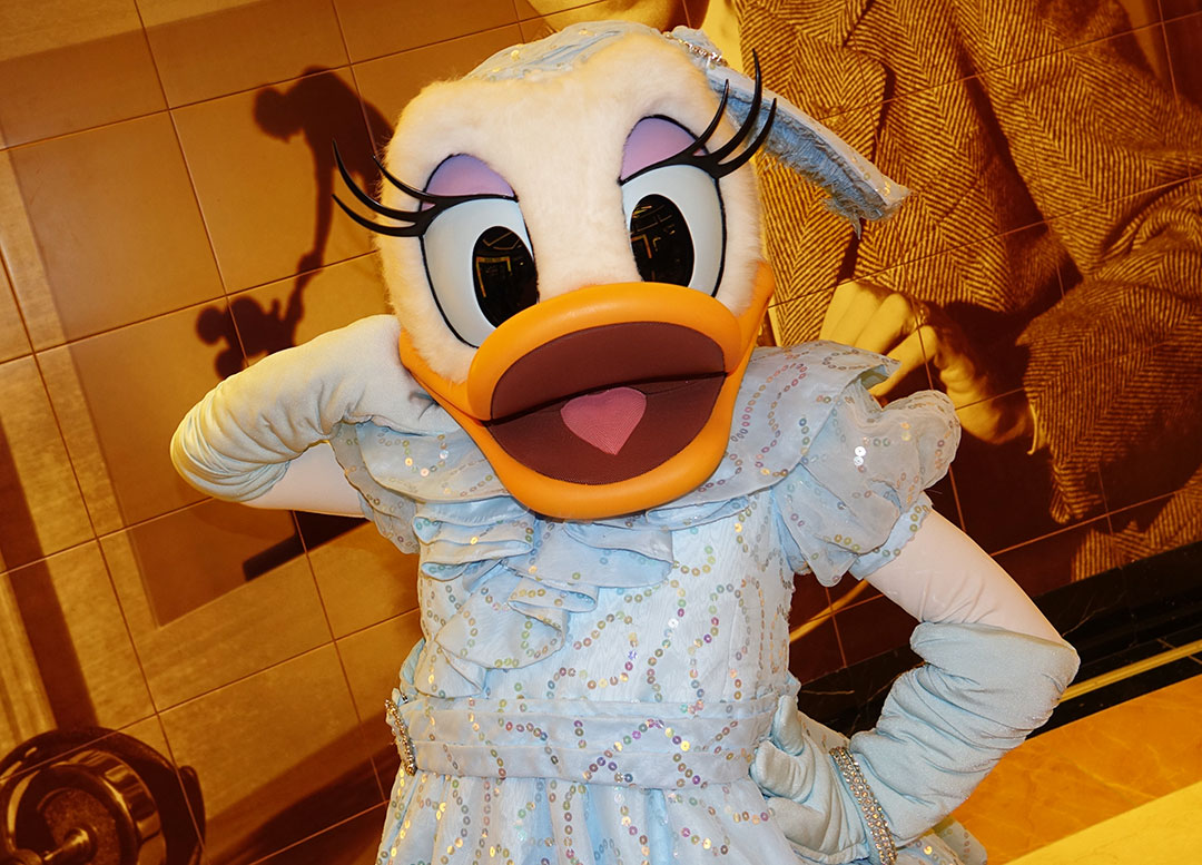 Daisy-Duck-in-blue-dress-onboard-Disney-Fantasy-Formal-Night-2.jpg