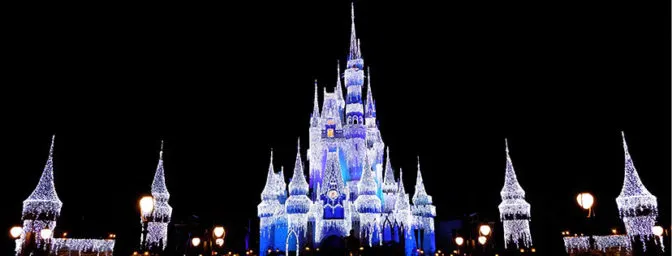 magic-kingdom-christmas-2016-facebook-header