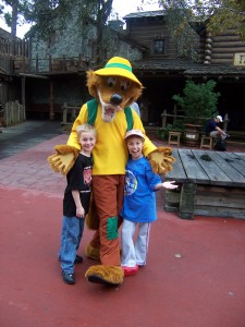 Walt Disney World, Magic Kingdom Characters, Frontierland, Brer Fox