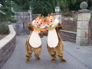 Disneyland Paris, Characters, Chip n Dale