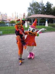 Disneyland Paris, characters, Daisy Duck