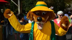 Walt Disney World, Disney's Animal Kingdom, Dinoland Dance Party, Brer Fox