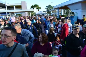 Walt Disney World, Epcot, rope drop