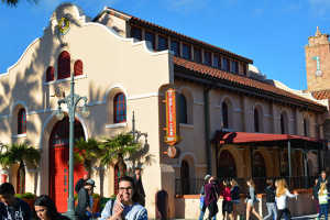 Trolley Car Cafe Starbucks Hollywood Studios Walt Disney World (4)