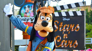 Stars n Cars Meet and Greet Disneyland Paris Disney Studios Paris Goofy