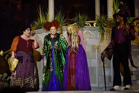 Hocus Pocus Villain Spelltacular at Mickey's Not So Scary Halloween Party 2015 (13)