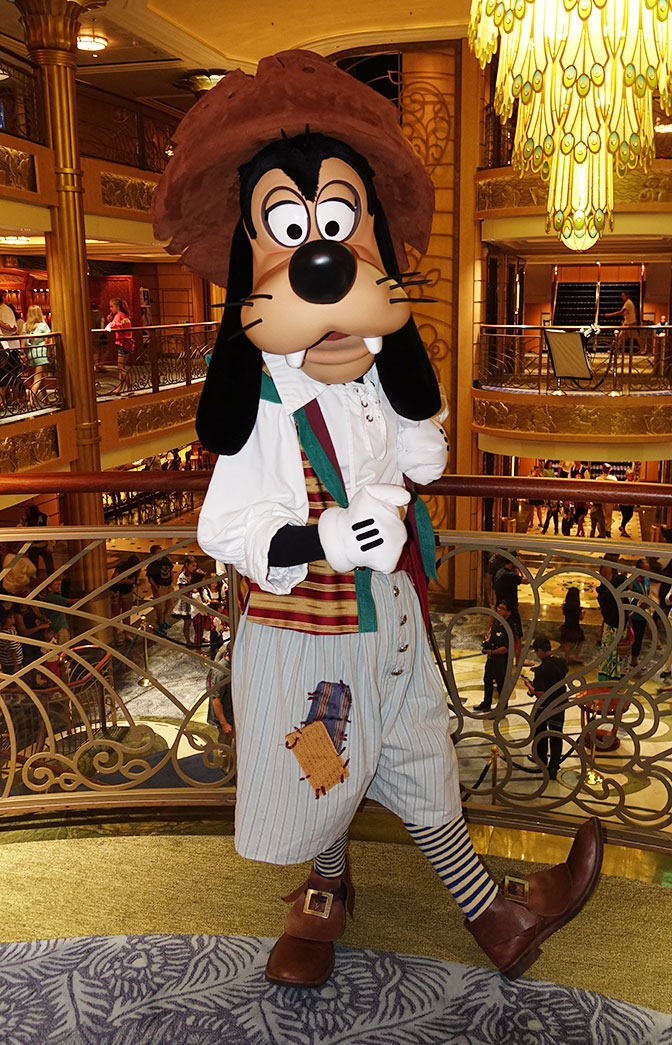 Goofy as Pirate onboard Disney Fantasy 2 | KennythePirate.com