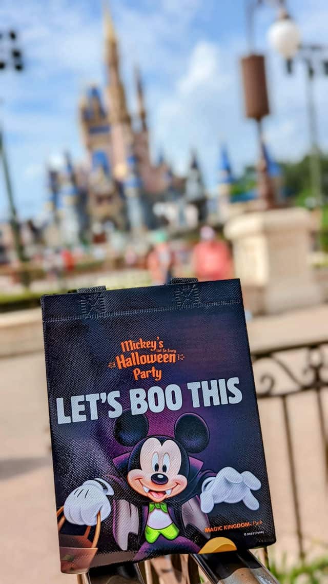 Disney gives MNSSHP party goers new keepsakes for the 50th celebration ...