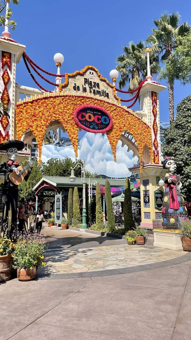 A Musical Celebration of Coco (2023) – Disney California Adventure 