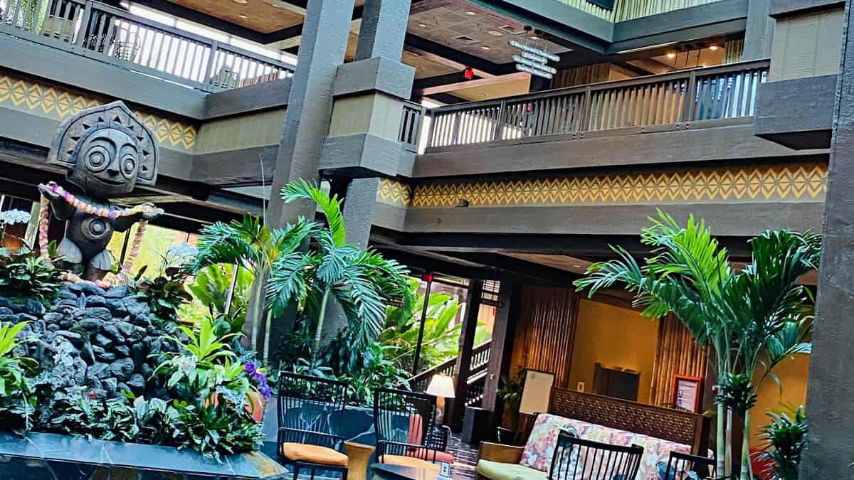 polynesian resort lobby tiki