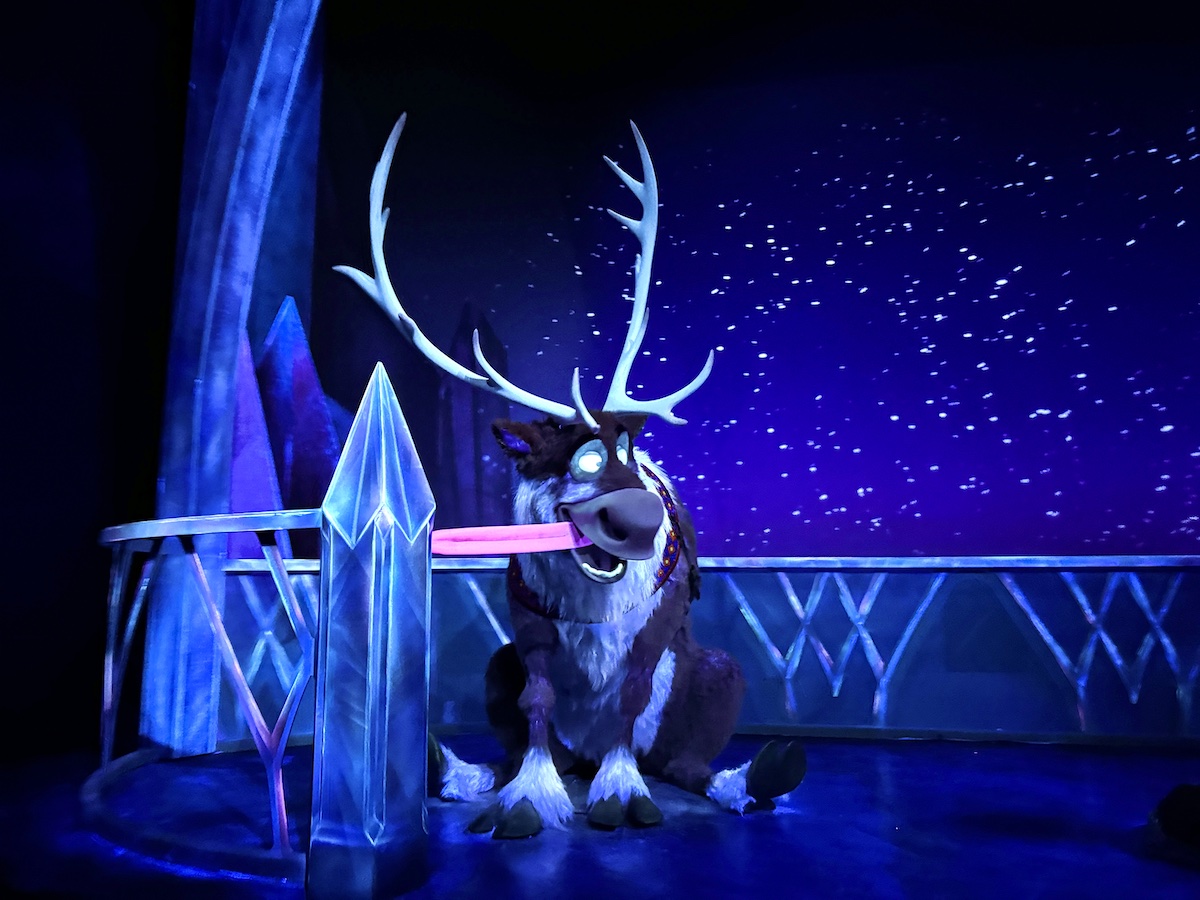 Frozen Ever After Sven