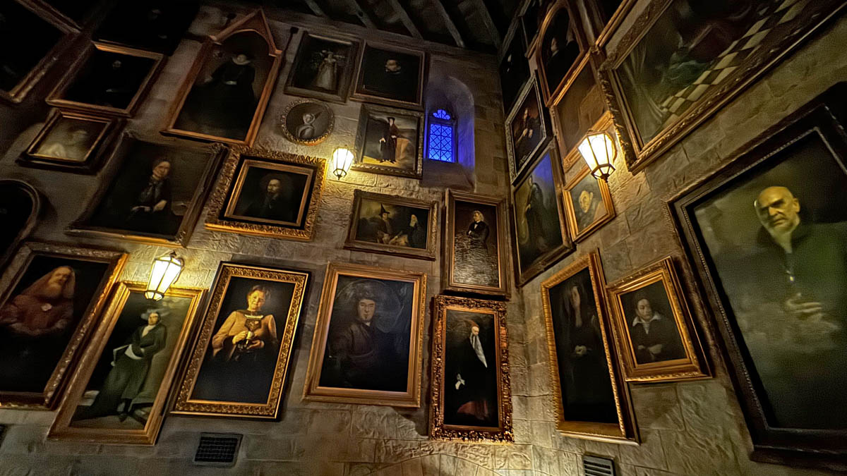 universal harry potter forbidden journey attraction wall of portraits