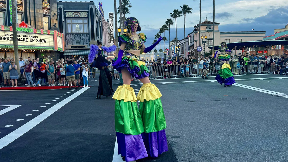 universal mardi gras parade performer