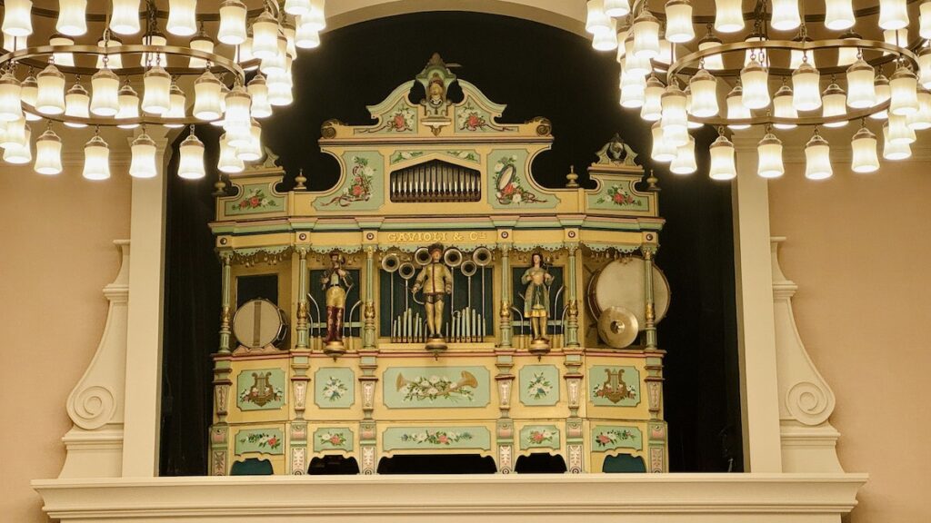 1900 Park Organ Big Betha
