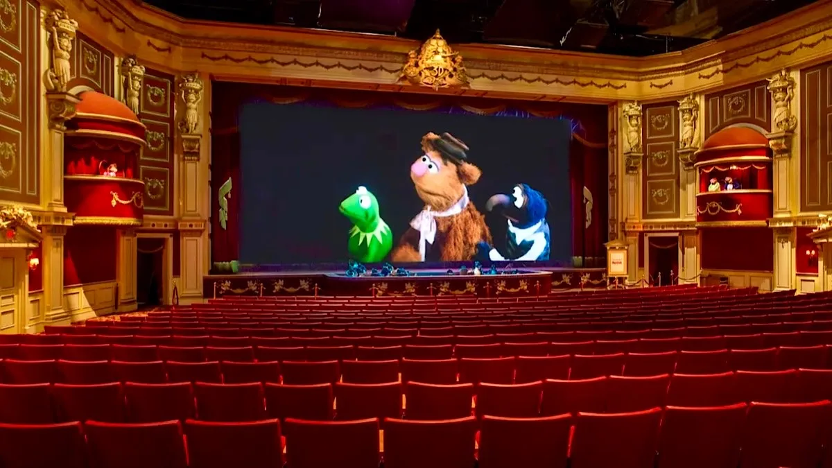 Hollywood studios muppets show feature