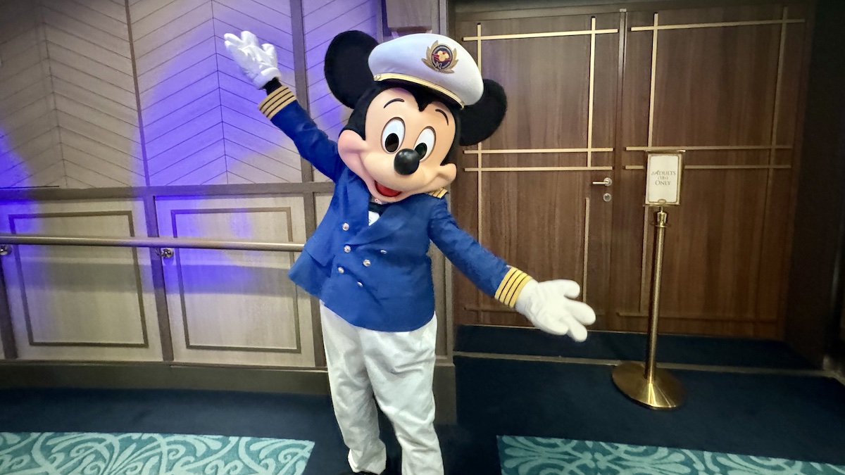 Mickey Mouse Disney Wish DCL Cruise