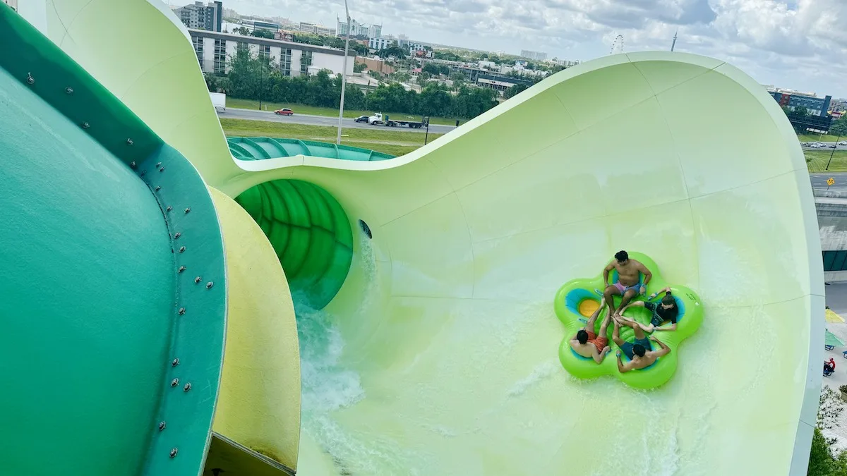 Volcano Bay Slide Universal