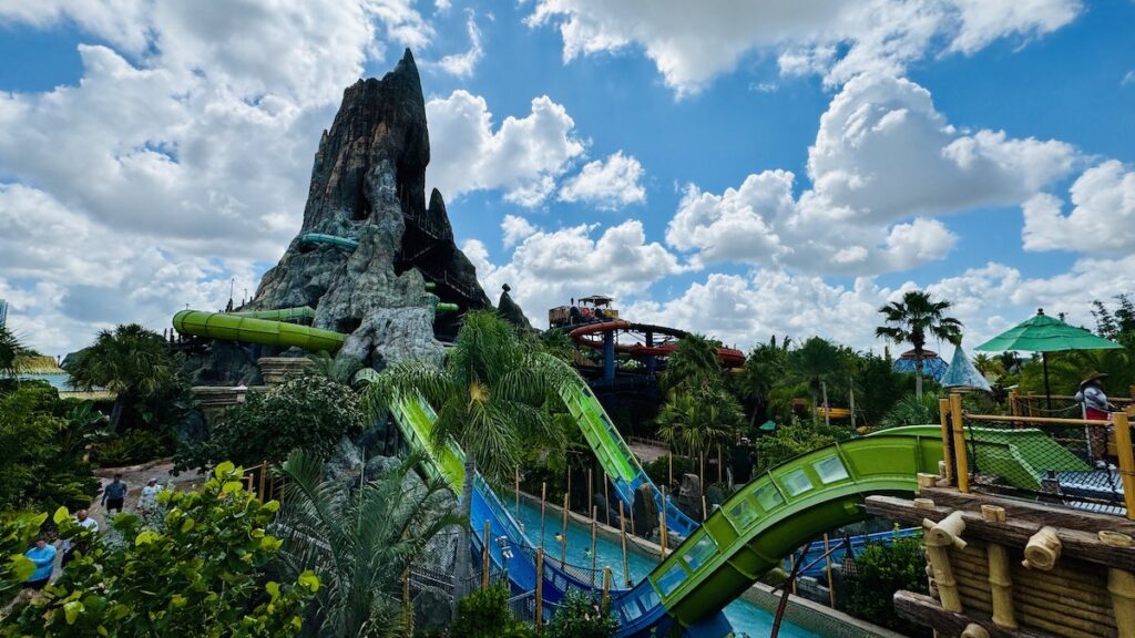 Volcano Bay Krakatau™ Aqua Coaster Universal