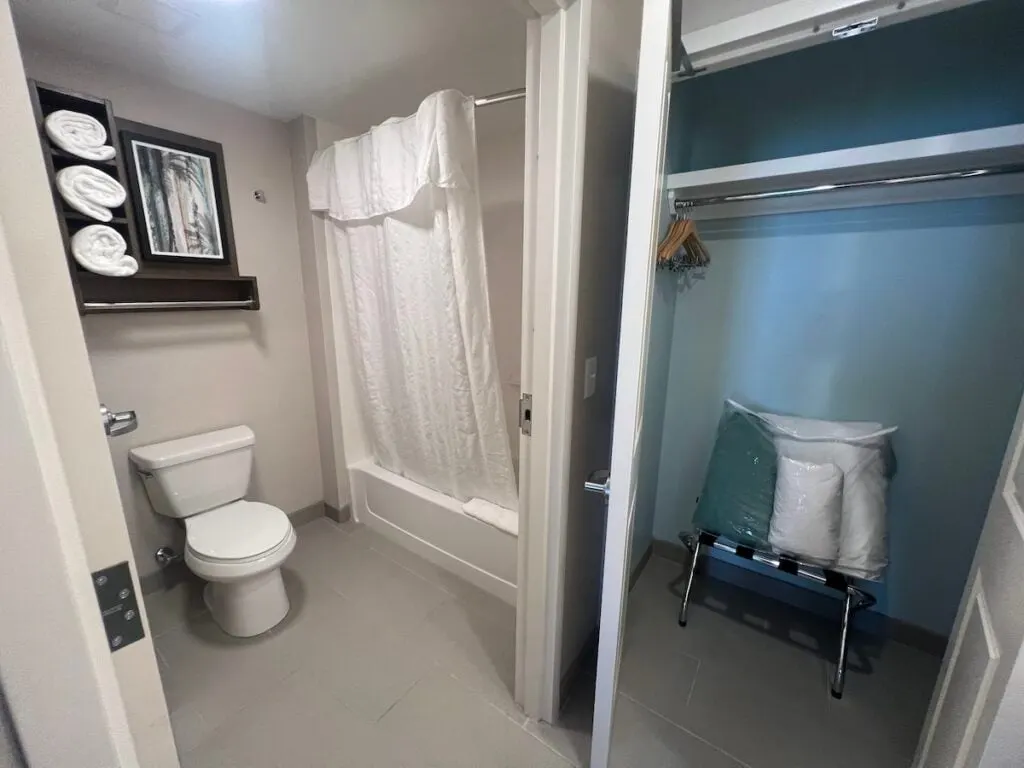 homewood suites one bedroom bathroom