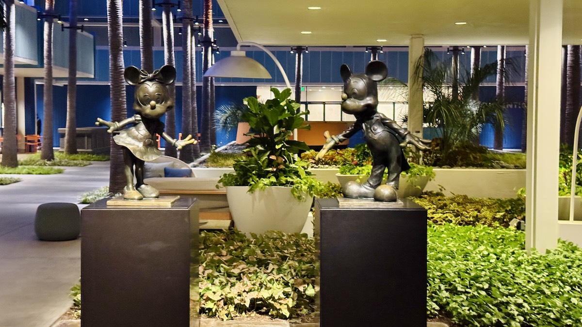 Disneyland hotel sculpturles