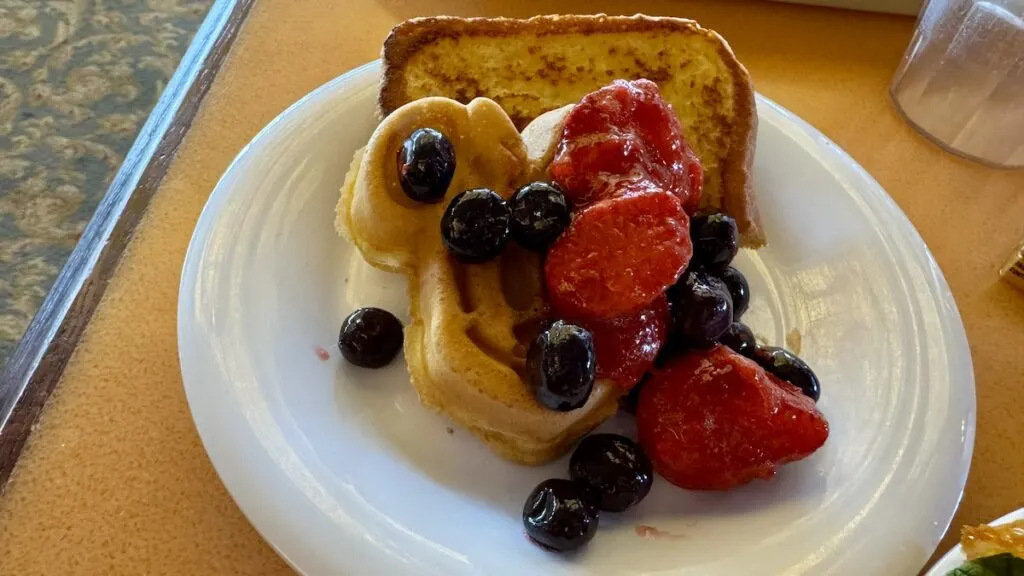 Plaza Inn Disneyland Minnie Waffle Mickey Waffle