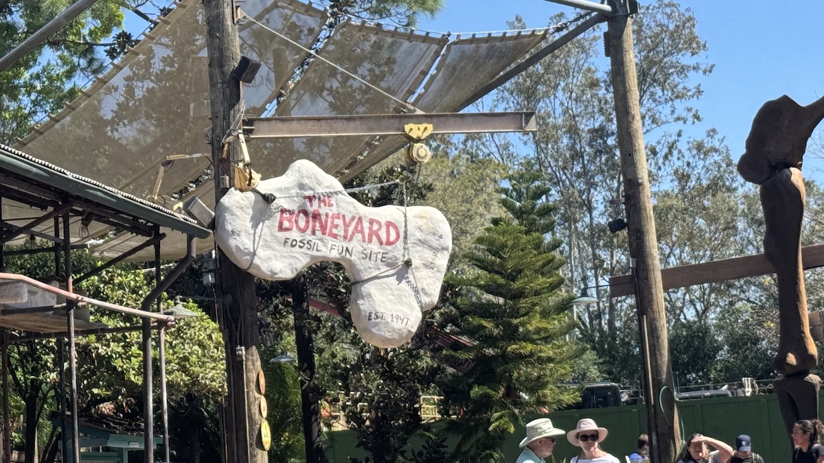 Boneyard Dinoland